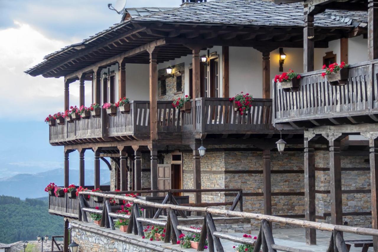 Leshtenski Rai Guest House Exterior photo
