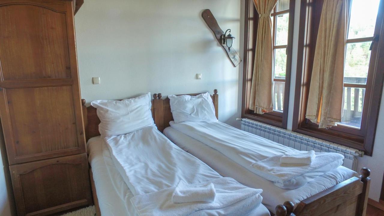 Leshtenski Rai Guest House Exterior photo
