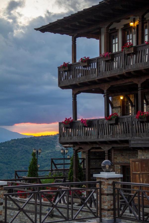 Leshtenski Rai Guest House Exterior photo