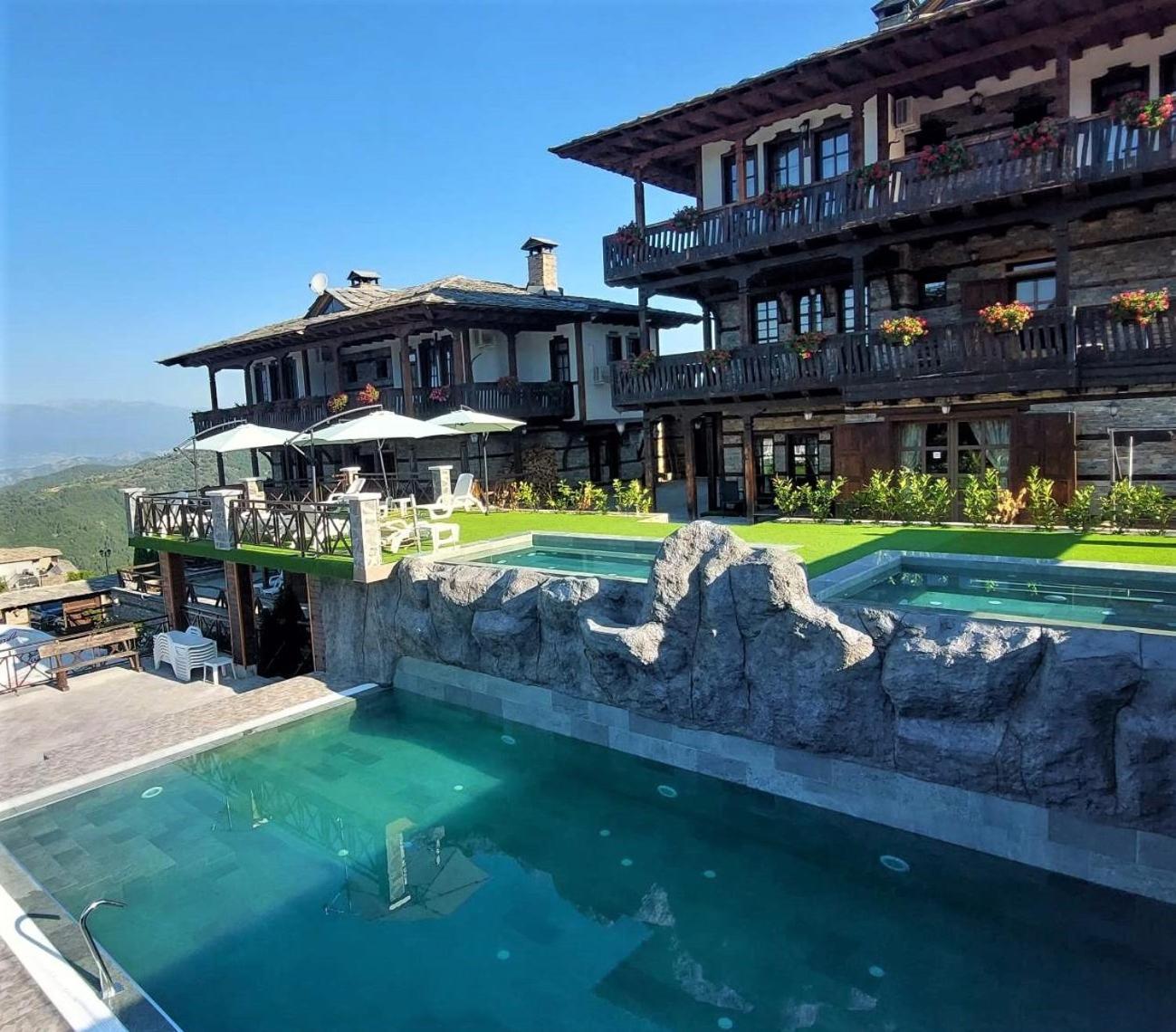 Leshtenski Rai Guest House Exterior photo